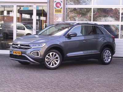 Volkswagen T-Roc 1.5 TSI Style Led, Trekhaak, App Connect