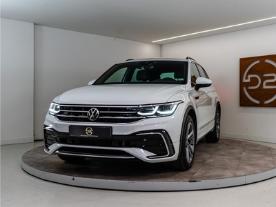 Volkswagen Tiguan 1.4 TSI eHybrid 2x R-Line 266PK | IQ | Sfeer | Virtual | Carplay | 12 MND Garantie