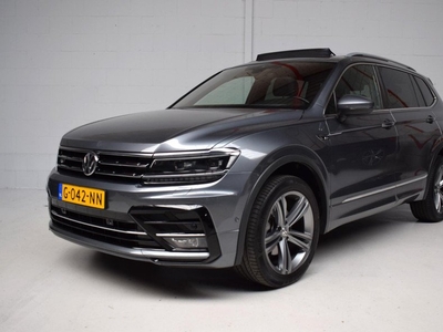 Volkswagen Tiguan Allspace 1.5 TSI 150PK DSG R-LINE ORG.NED / PANORAMADAK / VIRTUAL / CAMERA / 19INCH / SFEERVERLICHTING / NAP