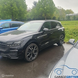 Volkswagen Touareg 3.0 TDI Grijs Kenteken Black Edition