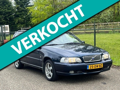 Volvo V70 2.4 Comfort /Trekhaak/Airco/Stoelverwarming/