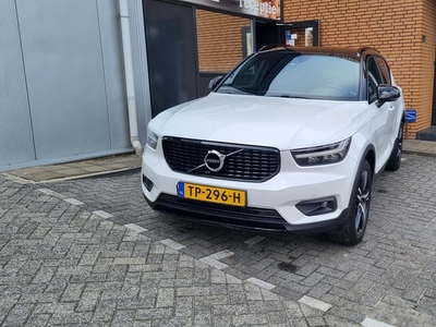 Volvo XC40 2.0 T5 AWD R-Design