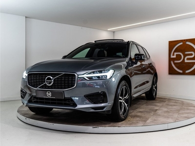 Volvo XC60 2.0 Recharge T6 AWD R-Design 342PK | Pano | Trekhaak | Sfeer | HUD | VOL! 12 MND Garantie