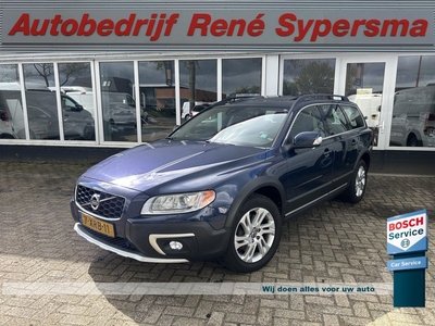 Volvo XC70 2.0 D4 FWD Summum | Navigatie | Trekhaak | Voorstoelen Verwarmd | Dakraam |