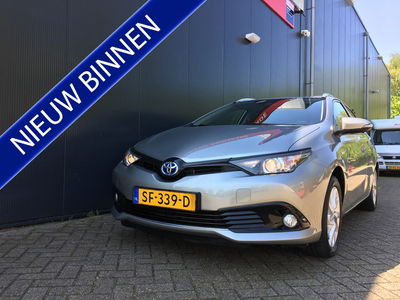 Toyota Auris Touring Sports 1.8 Hybrid Dynamic, aur camera, climate controle, navi