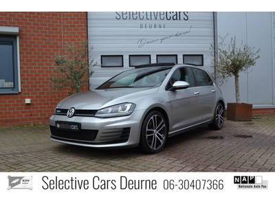 Volkswagen Golf 2.0 TDI GTD Panorama, Navi, 18''LM, 1e eigenaar