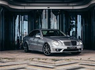 Mercedes-Benz E-KLASSE 63 AMG 6.2 Full options Youngtimer Distronic