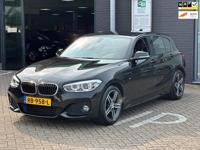 BMW 1-serie 116d Executive/M-PAKKE-1STE EIG/NAVI/XENON/NL