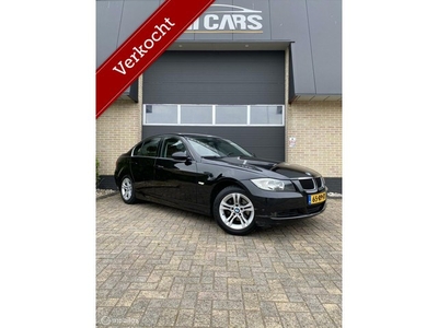 BMW 3-serie 320i Dynamic ExecutiveLeerClimaPDC