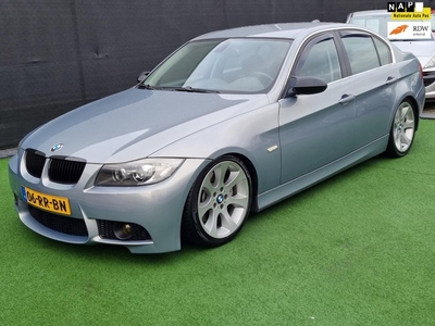 BMW 3-serie 330i Dynamic Executive LEDER NAVI AUTOMAAT!