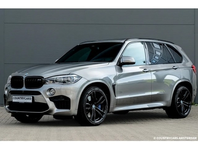 BMW X5 M 4.4 V8 576 PK PANO LEDER CARPLAY HARMAN