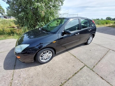 Ford Focus 2.0-16V Ghia