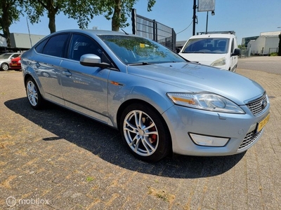 Ford Mondeo 2.5-20V Titanium