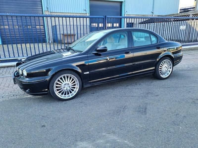 Jaguar X-Type 2.0 V6 Business Edition Plus Aut.*203.811