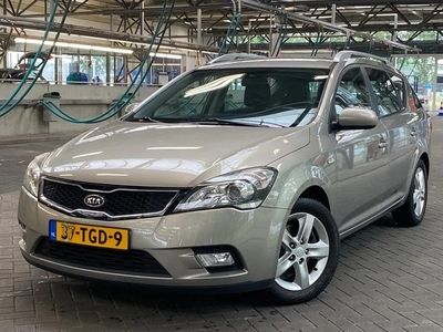 Kia cee'd Sporty Wagon 1.4 CVVT Navigator Plus Pack