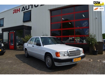 Mercedes-Benz 190-serie 190 E YOUNGTIMMER NL auto 1e