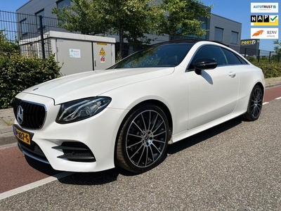 Mercedes-Benz E-klasse Coupé 200 AMG Line / PANO / WIDE