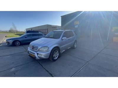 Mercedes-Benz ML 270 CDI 4X4 (bj 2004)