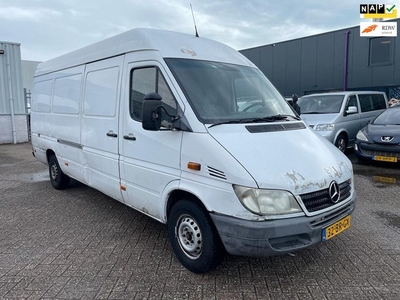 Mercedes-Benz Sprinter 311 CDI 2.2 402 HD