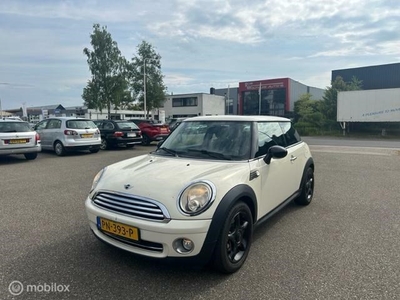 Mini Mini 1.4i 16v One Pepper Met airco!