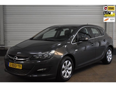 Opel Astra 1.4 Turbo Business +