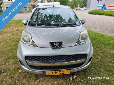 Peugeot 107 1.0-12V Sublime Met koude airco inruilmogelijk