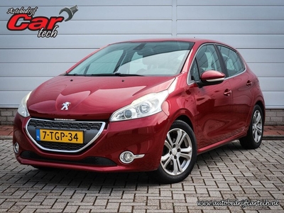 Peugeot 208 1.2 VTi Allure Clima Cruise Navi Pdc