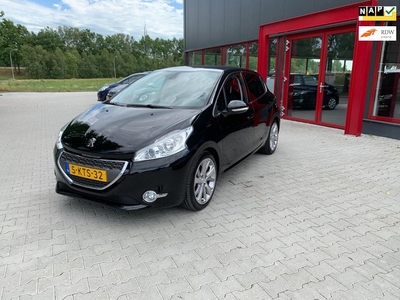 Peugeot 208 1.6 e-HDi Allure / Dealer Onderhouden / Navi /