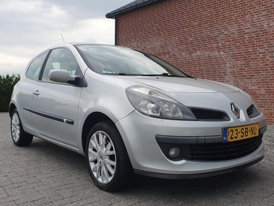 Renault Clio 1.6-16V Dynamique Luxe