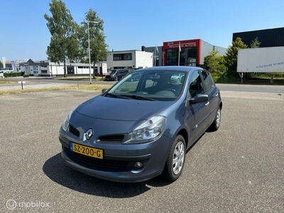 Renault Clio 1.6-16V Dynamique Luxe