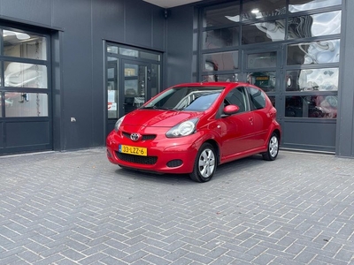 Toyota Aygo 1.0-12V Aspiration RedOrigineel