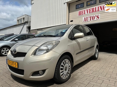 Toyota Yaris 1.3 VVTi Aspiration AIRCO 76622 km APK t/m