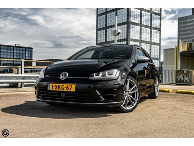 Volkswagen Golf 2.0 TSI R 4Motion - Adaptive Cruise - DCC -