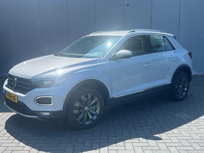 Volkswagen T-Roc 1.5 TSI Sport- carat