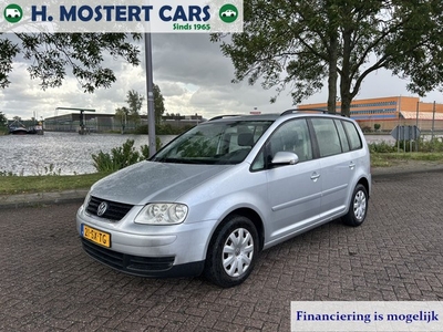 Volkswagen Touran 1.6-16V FSI Trendline * AIRCO * NIEUWE