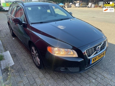 Volvo V70 1.6 D2 Summum NAVI LEER APK SCHADEVRIJ DEALER OH