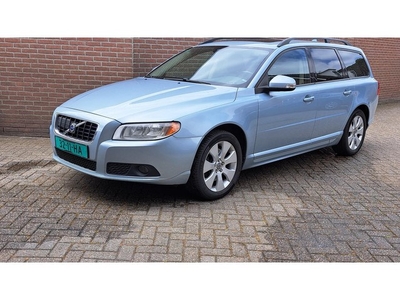 Volvo V70 2.4 D5 Momentum