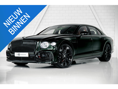 Bentley Flying Spur 4.0 V8 l NAIM l MIDNIGHT EMERALD l Blackline