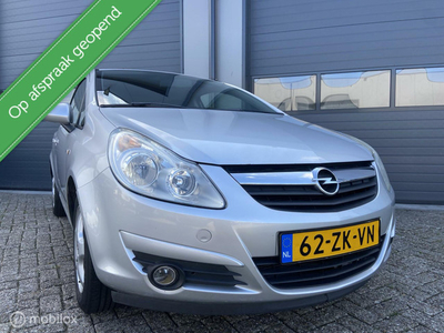 Opel Corsa 1.2-16V Enjoy Automaat Uitvoering