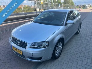 Audi AUDI A3 1.6 Attraction Automaat Export / Handel