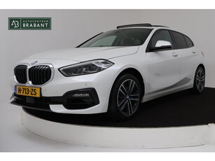 BMW 1-serie 118i Executive Edition Sport Automaat (PANORAMADAK, PDC, NAVIGATIE, SFEERV, CARPLAY, NL-AUTO, GOED ONDERHOUDEN)