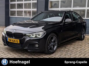 BMW 3-serie 318i M Sport Edition Groot