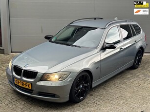 BMW 3-serie Touring 330d High Executive l Airco l Volledig