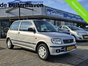 Daihatsu Cuore 1.0-12V DVVT STi (bj 2002)