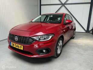 Fiat Tipo 1.4 T-Jet 16v Business Lusso Navi, Lage Km stand