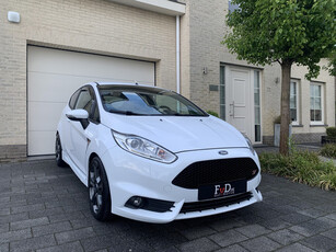 Ford Fiesta 1.6 ST 182pk Camera Clima RecaroStoelen 17