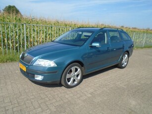 Škoda Octavia Combi 2.0 TDI Elegance TRHAAK (bj 2008)