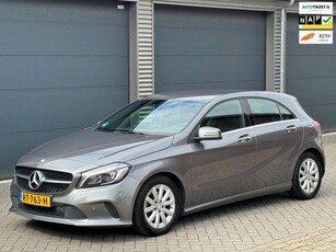 Mercedes-Benz A-klasse 180 BUSINESS SOLUTION, 1/2 LEDEREN