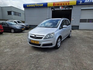 Opel Zafira 2.2 Enjoy Automaat.7 Pers, Goed rijdende en