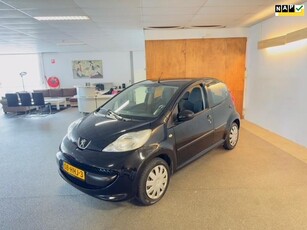 Peugeot 107 1.0-12V XS Apk Nieuw,2e